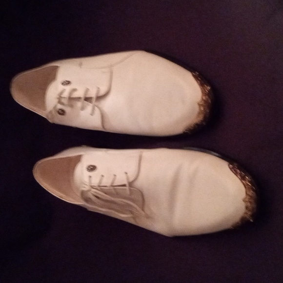 Vintage Versace White Loaffer - Picture 3 of 6